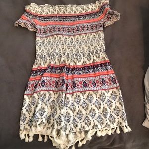 ☆Youth medium off the shoulder romper☆